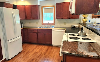 9 Wolfeboro Common, Wolfeboro, NH 03894 - photo 4