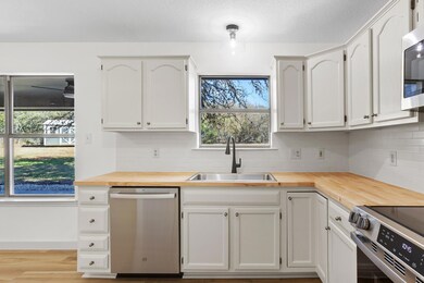 520 Hunter Ridge Rd, San Marcos, TX 78666 - photo 6