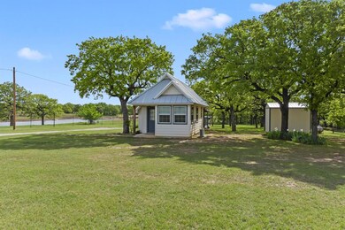 241 County Road 3555, Paradise, TX 76073 - photo 2