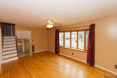 7 Crestwood Dr, Schenectady, NY 12306 - photo 4