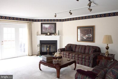 58 Roger Valley Ct, Parkville, MD 21234 - photo 5