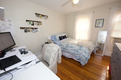 207 Lowell St unit 2, Somerville, MA 02144 - photo 3