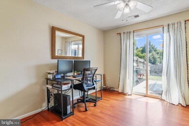 5749 Sunset View Ln, Frederick, MD 21703 - photo 3