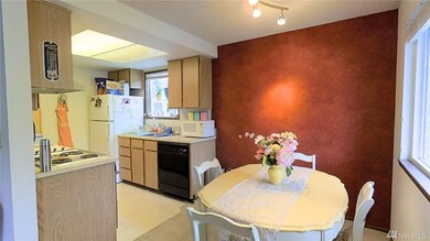 7514 208th St SW unit D203, Edmonds, WA 98026 - photo 7