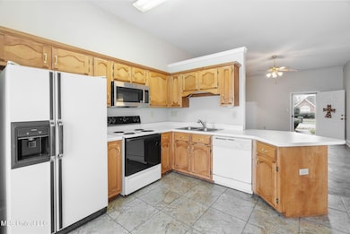 8260 Clubview Dr, Olive Branch, MS 38654 - photo 7