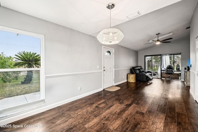 13-web-or-mls-Tree Line Blvd-0705-013