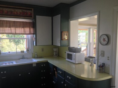 308 Commerce St, Waynesboro, PA 17268 - photo 7