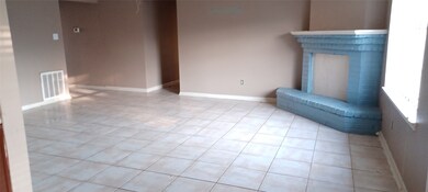 13211 Woodsdale Ct, Houston, TX 77038 - photo 6