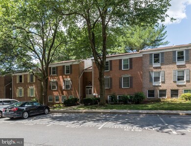 846 Quince Orchard Blvd unit P-2, Gaithersburg, MD 20878 - photo 2