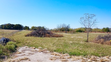 6916 Sundance Cir, Joshua, TX 76058 - photo 4