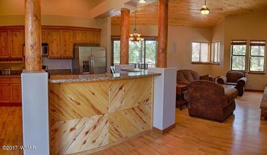 Breakfast Bar, Great Room