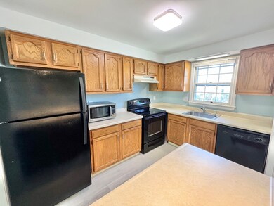 540 Granby Rd unit 87, South Hadley, MA 01075 - photo 3