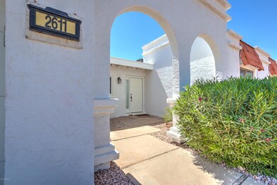 2611 W Curry St-6