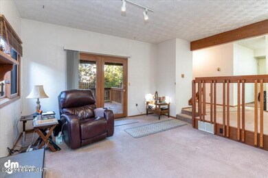 05-Living Room_ELI06816-Edit