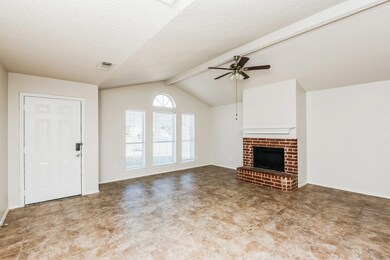 1359 Lincolnshire Way, Fort Worth, TX 76134 - photo 3