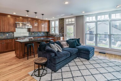 373 W Hubbard Ave, Columbus, OH 43215 - photo 4