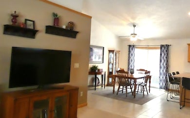 2356 Deer Prairie Dr, Neenah, WI 54956 - photo 5