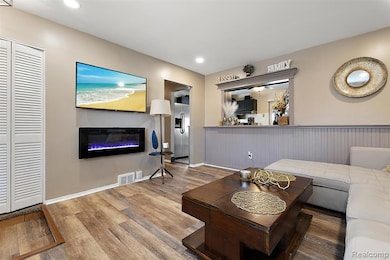 1312 Berkshire St, Westland, MI 48186 - photo 5