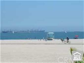 Panoramic Ocean Views & Direct Beach Access from U