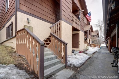 Upper level townhouse unit