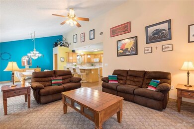 907 Lake View Dr, Mission, TX 78572 - photo 2