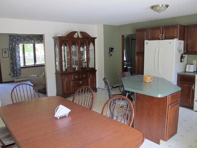 kitchen/dining