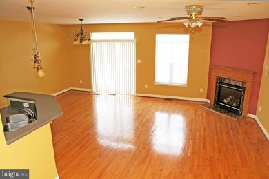 9736 Evening Bird Ln, Laurel, MD 20723 - photo 5