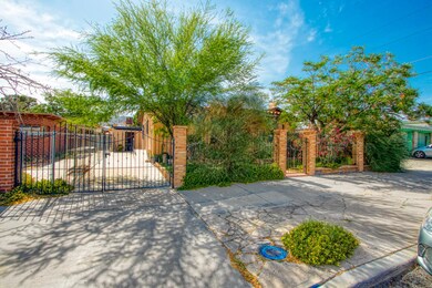 2705 Sparkman St, El Paso, TX 79930 - photo 2