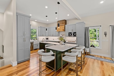 122 Valley St, Laconia, NH 03246 - photo 4