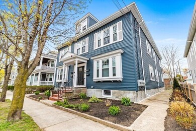 8 Gardner St unit 4, Salem, MA 01970 - photo 2