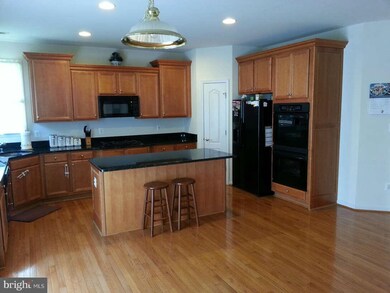 21905 Larchmont Way, Broadlands, VA 20148 - photo 4