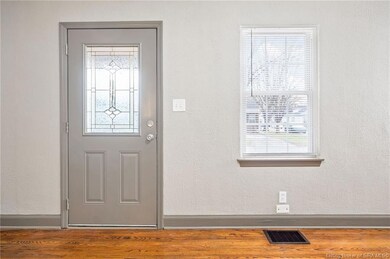 201 E Lewis St, New Albany, IN 47150 - photo 6