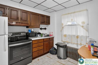 217 N Grant St, Allentown, PA 18102 - photo 7