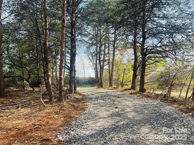 2095 Hattie Rd unit 3, Hamptonville, NC 27055 - photo 3
