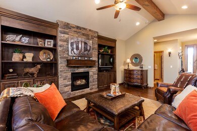 Caldera Cabin 21-33