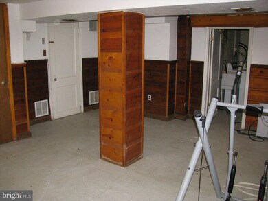 5906 Jefferson St, Hyattsville, MD 20781 - photo 5