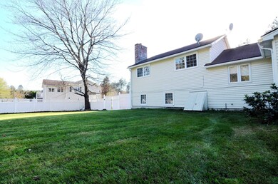 8 Clay St, MerriMacK, NH 03054 - photo 6