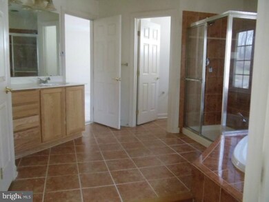 15501 Glastonbury Way, Upper Marlboro, MD 20774 - photo 6