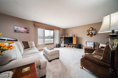 living room.