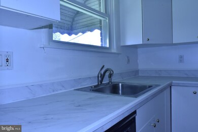 8963 Ashton Rd, Philadelphia, PA 19136 - photo 3