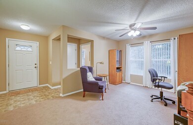 2468 Victoria Point Dr, Jacksonville, FL 32218 - photo 5