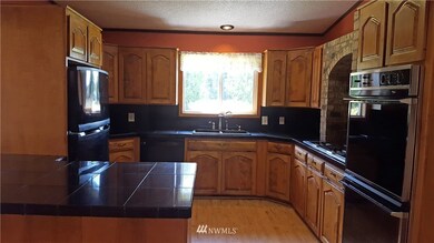 270 Tryon Rd, Onalaska, WA 98570 - photo 3