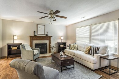 2456 Ashpoint St 10