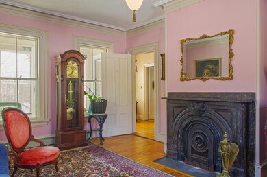 26 Lee Street Wiscasset Maine