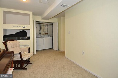 9448 Clocktower Ln, Columbia, MD 21046 - photo 3