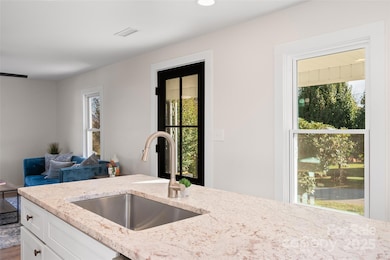 107 Thomas St, Canton, NC 28716 - photo 6