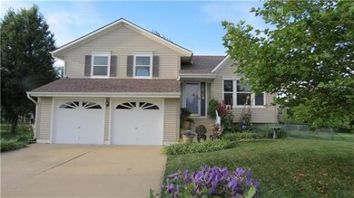 1604 W Pelham Path, Raymore, MO 64083 - photo 2