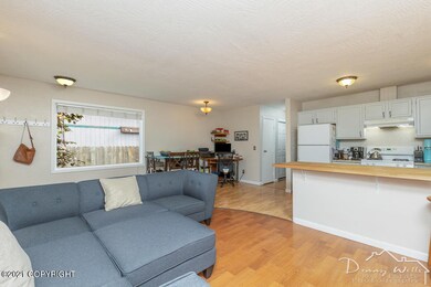 Living Room-20210707-2597