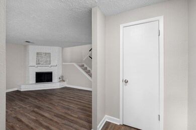 3936 Laura Leigh Dr, Friendswood, TX 77546 - photo 5