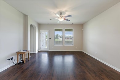 11420 Legacy Oaks Ln, Gonzales, LA 70737 - photo 5